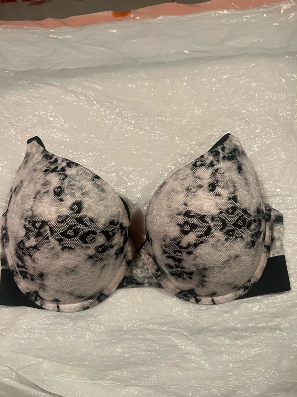 Women's Printed Underwire T-Shirt Bra - Black & White